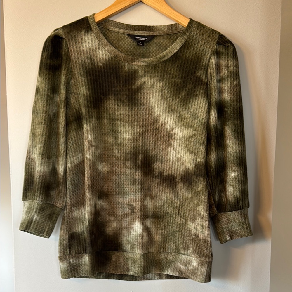 Green Tie-Dye Three-Quarter Sleeve Top